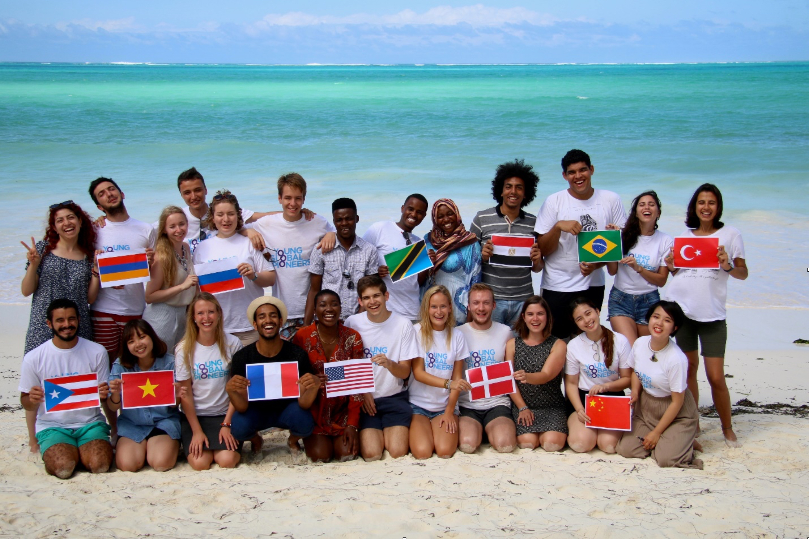 Сбербанк отправил студентов из России в Танзанию